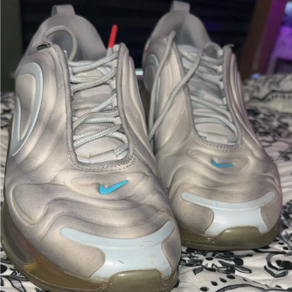 Nike Air Max 720 AR9293-011 Airbrush Running Shoes Grey/Rainbow Men's Size 9